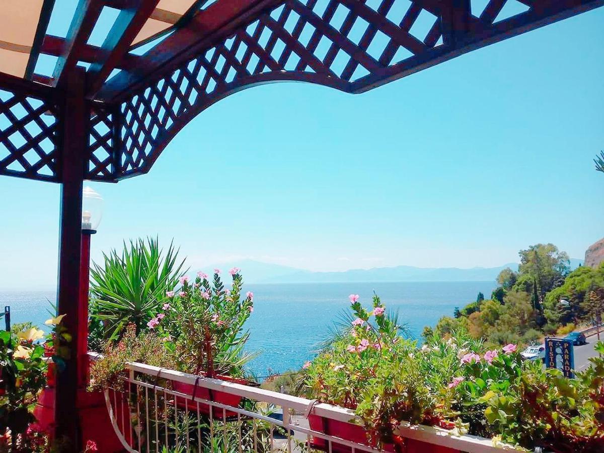 PARADISO Hotel Ristorante Riaci Capo Buitenkant foto