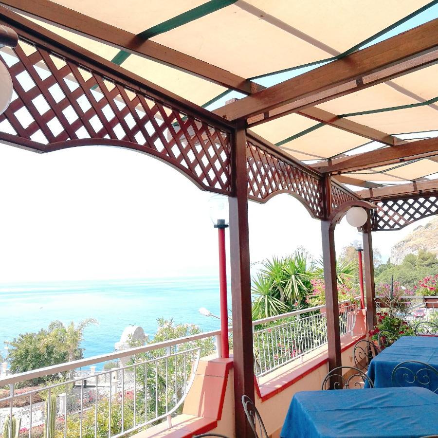 PARADISO Hotel Ristorante Riaci Capo Buitenkant foto